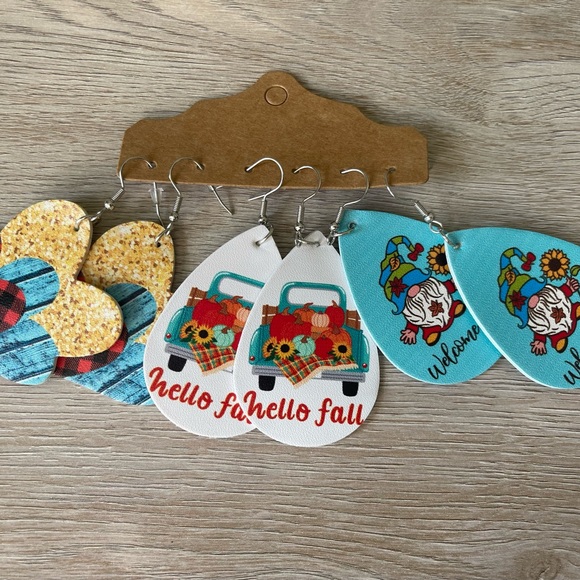 New 3 Pair Faux Leather Fall Gnome Heart Plaid Earrings - Picture 2 of 2